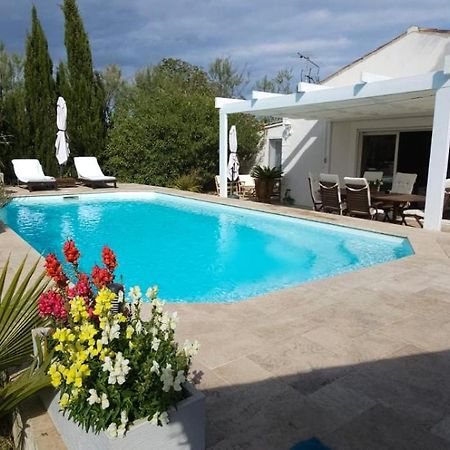 Aigues Marines Bed & Breakfast ภายนอก รูปภาพ