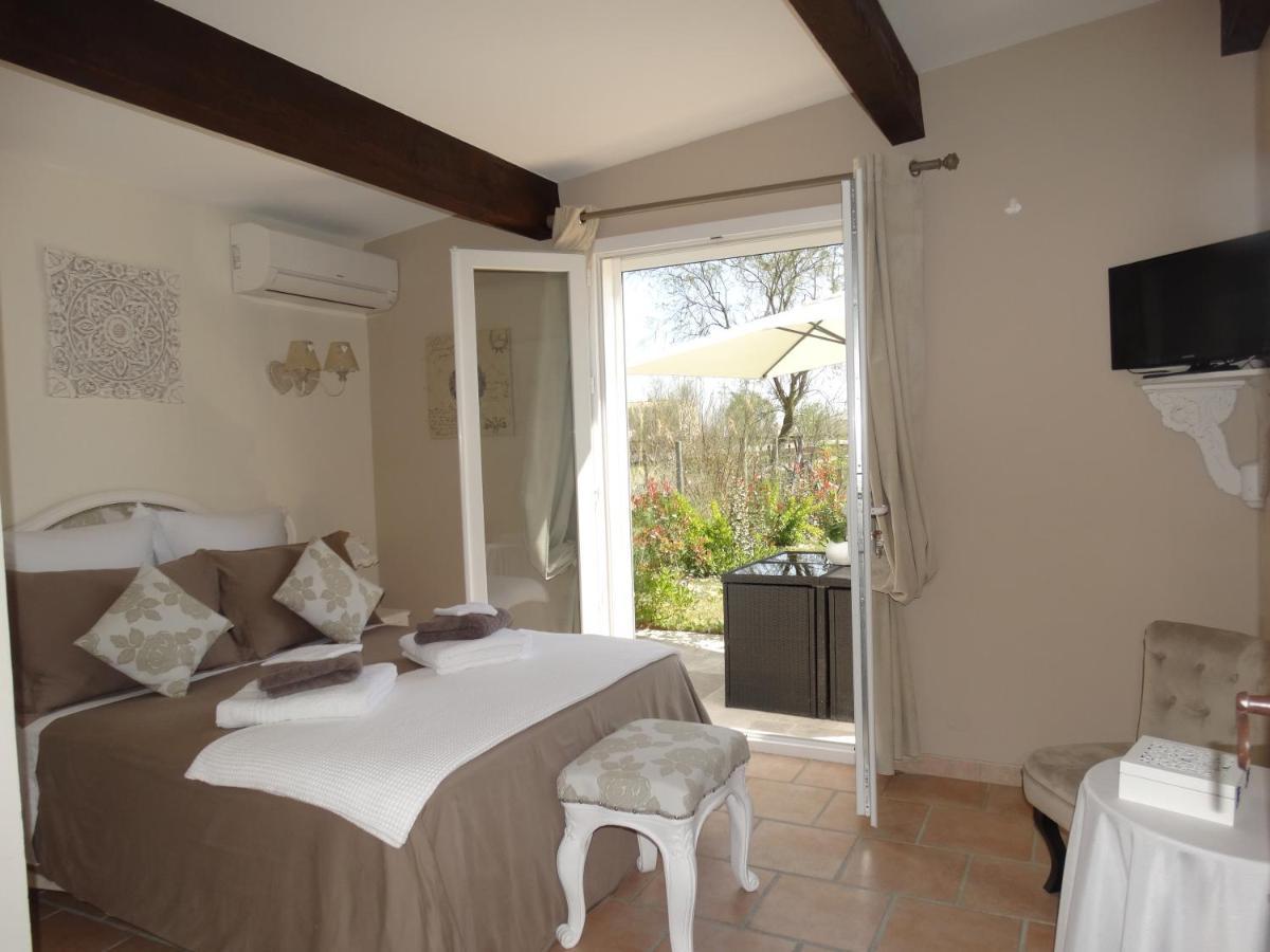 Aigues Marines Bed & Breakfast ภายนอก รูปภาพ