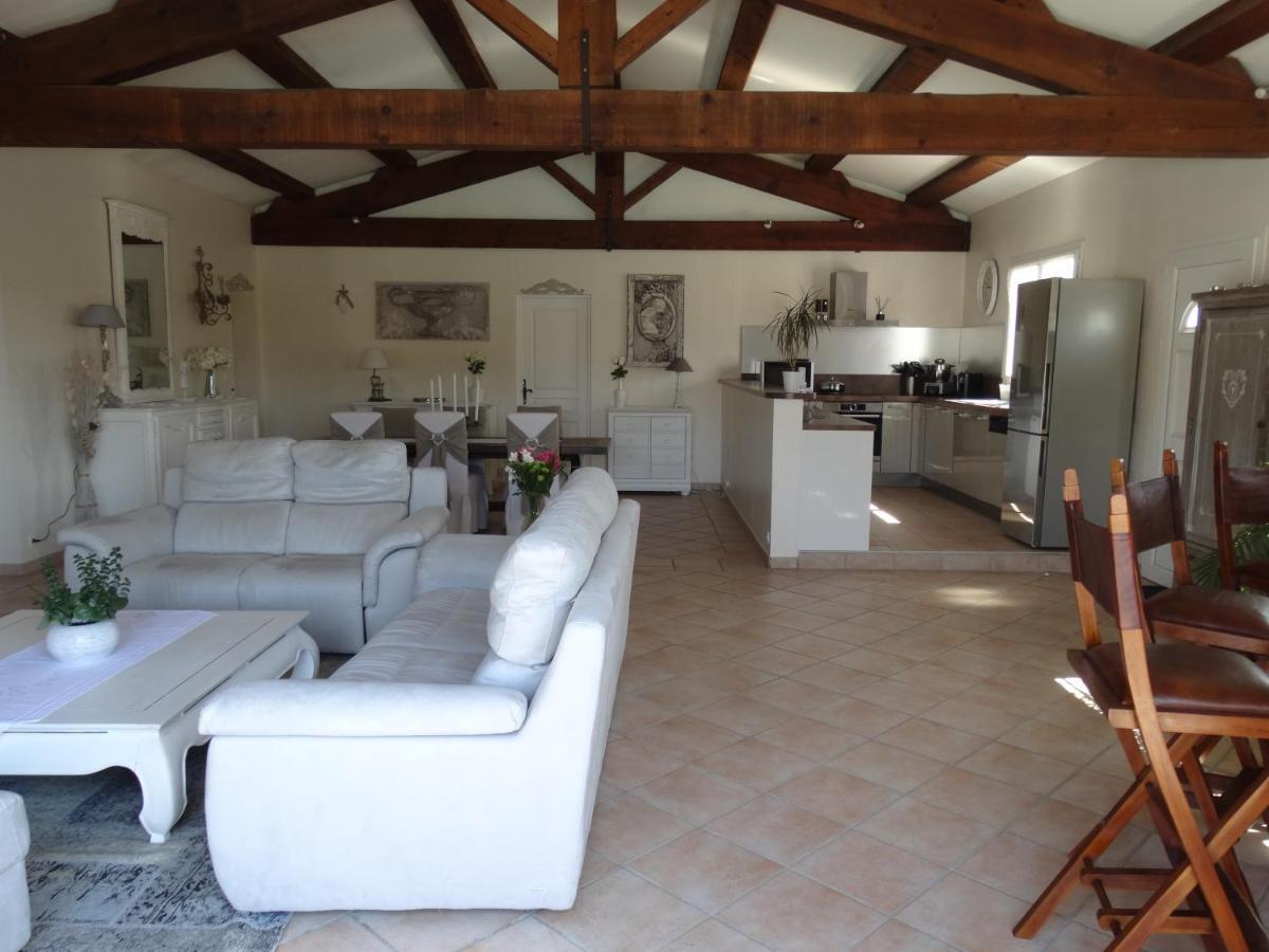 Aigues Marines Bed & Breakfast ภายนอก รูปภาพ
