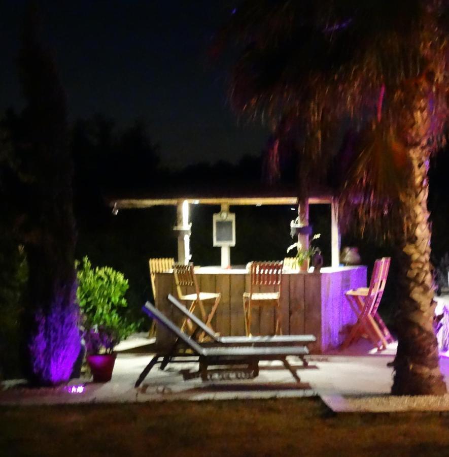 Aigues Marines Bed & Breakfast ภายนอก รูปภาพ