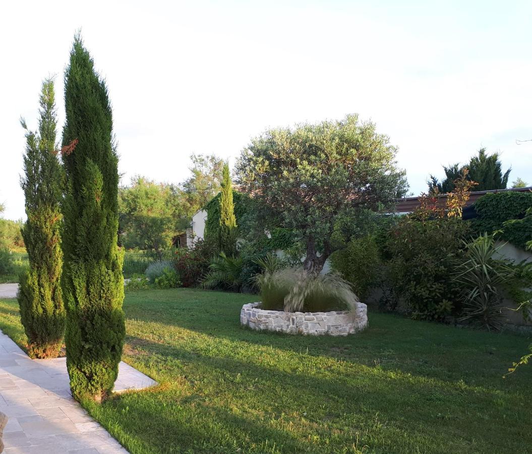 Aigues Marines Bed & Breakfast ภายนอก รูปภาพ