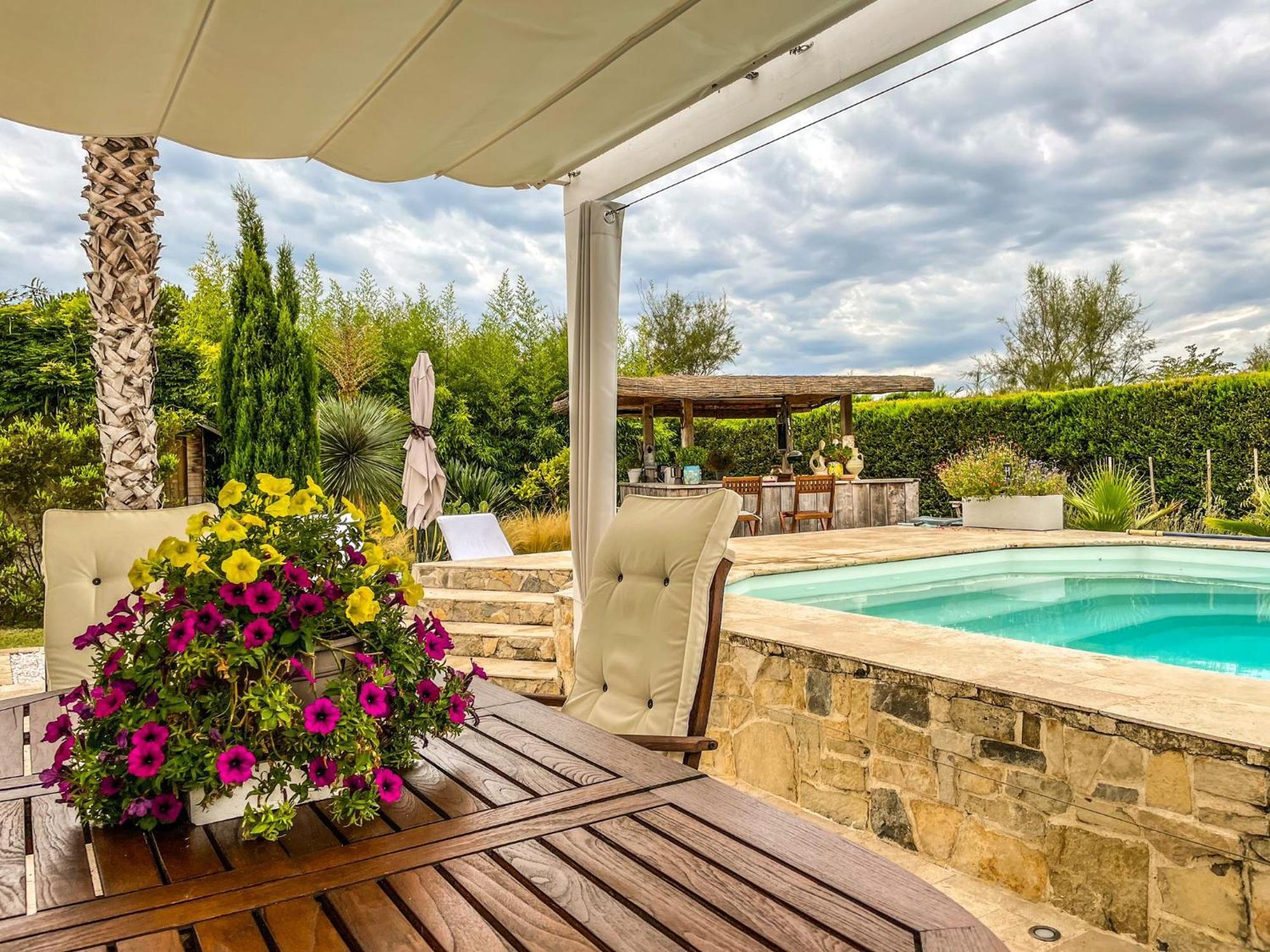 Aigues Marines Bed & Breakfast ภายนอก รูปภาพ